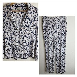Soma Pajamas Long Sleeve Top And Pants Set Size Medium